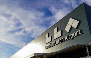 'Swiftie Stay’ fans fly from LLA 