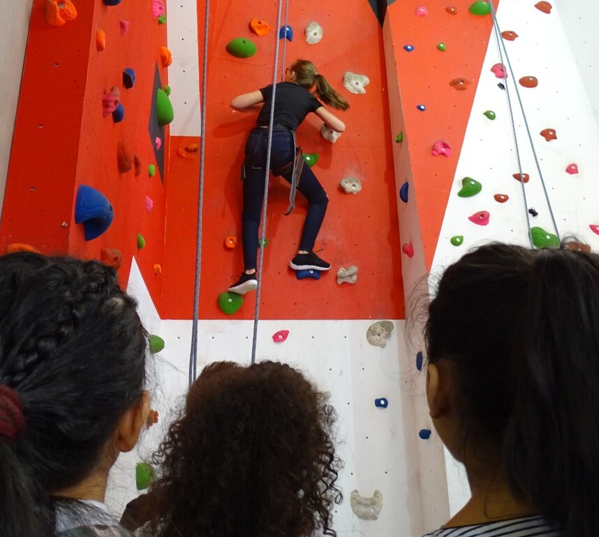 TOKKO CLIMBING WALL (1)